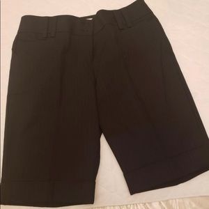 Ann Taylor Loft Brand, Womens Size 6P, Black-Colored, Khaki Bermuda Shorts
